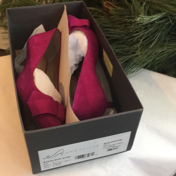 Reese Suede Bow Heels 👠,Suede Leather, Magenta/Fussia/Pink - Picture 6 of 7